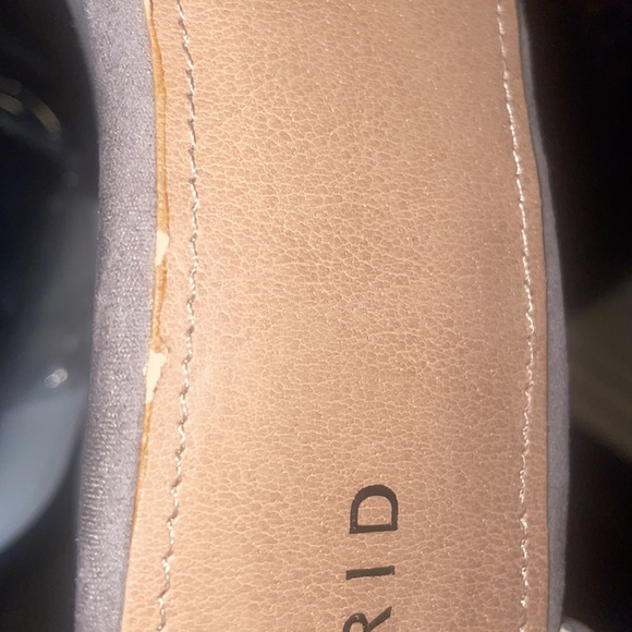 Torrid Grey Strapped Wedge Heal Sie 10.5 - Picture 7 of 7